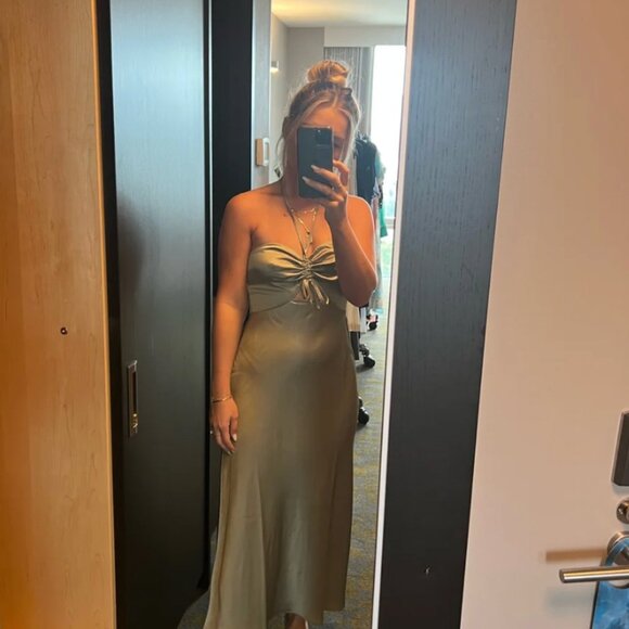 NWT Minkpink Satin open-back halter midi gown SMALL - Picture 1 of 7